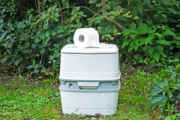 Best Portable restroom trailer rental  in Poinciana, FL